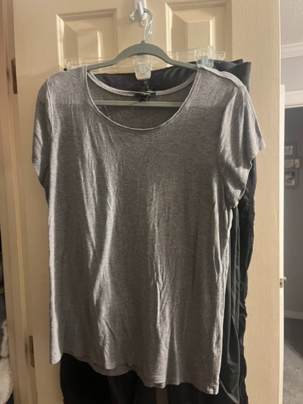 Cupio Gray Short Sleeve Tee Size XL